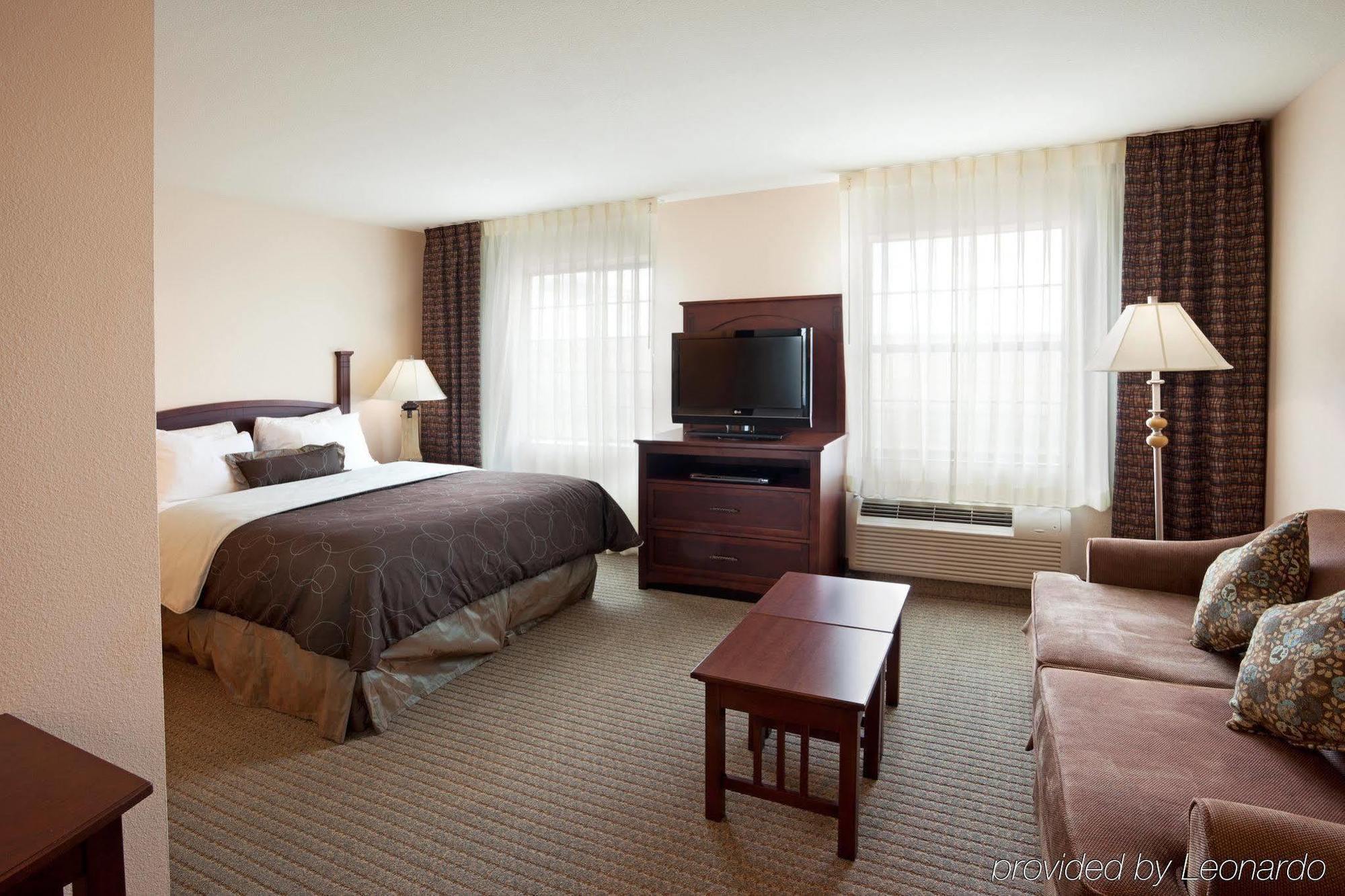 Staybridge Suites San Antonio Nw Near Six Flags Fiesta, An Ihg Hotel Room photo